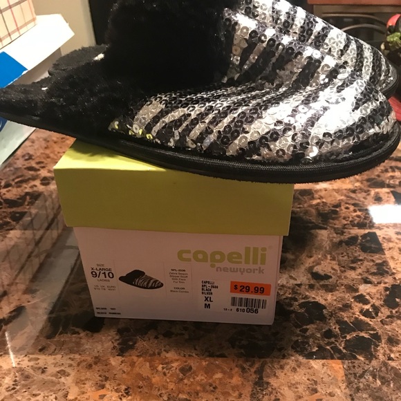 💋BEAUTIFUL SPARKLE FURRY SLIPPERS💋 - Picture 2 of 4